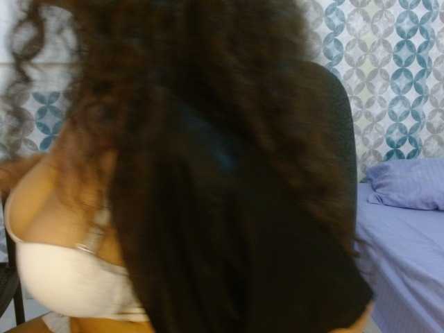isabellacarson live cam on BongaCams