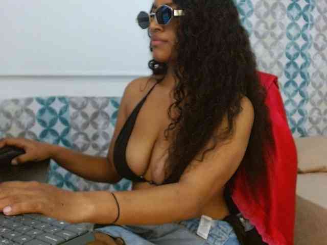 isabellacarson webcam