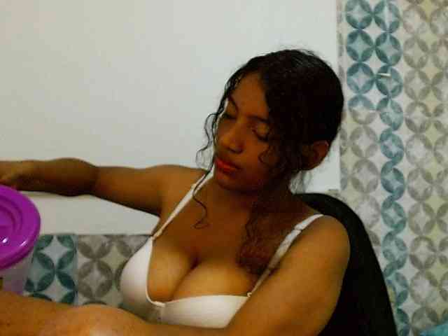 isabellacarson webcam