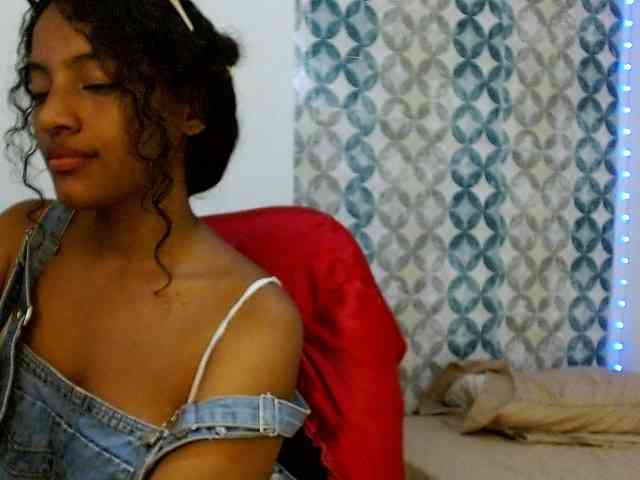 isabellacarson webcam