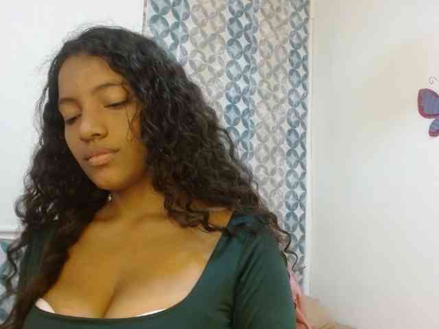 isabellacarson webcam