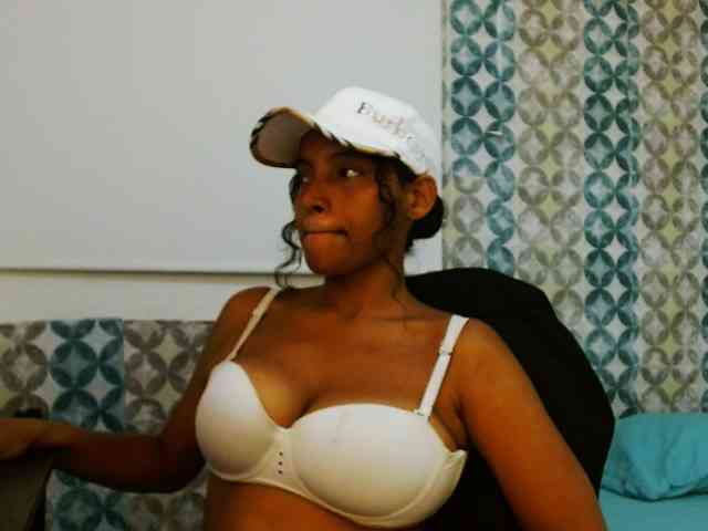 isabellacarson webcam