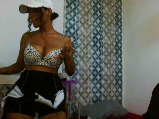 isabellacarson webcam