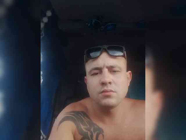 Dmitrii38 Sex Cam Show