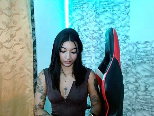 Marianamoon11 live cam on BongaCams