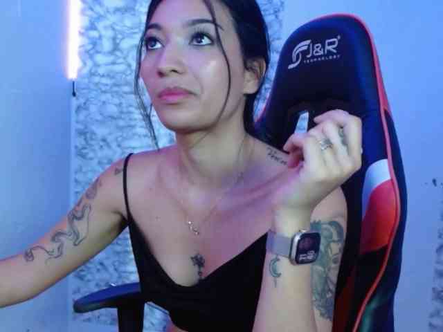 Marianamoon11 webcam