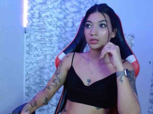 Marianamoon11 webcam