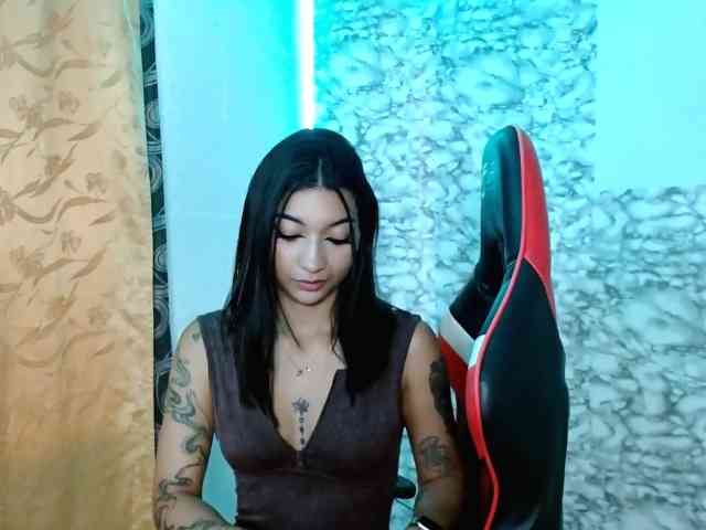 Marianamoon11 webcam