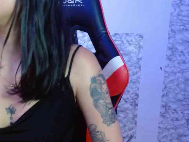 Marianamoon11 webcam