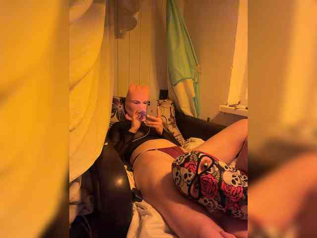 Adamieva1 webcam