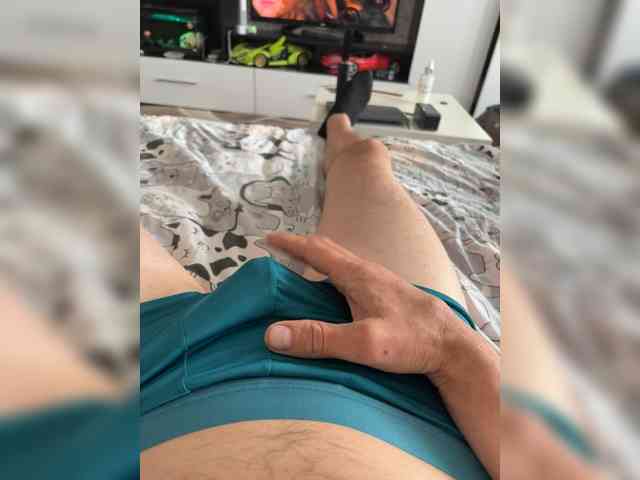 Adamieva1 webcam