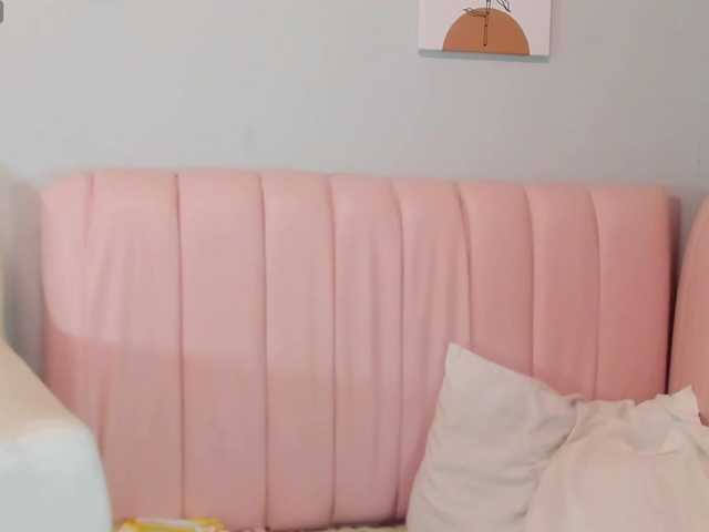 Luciecarter live cam on UnifiedCams