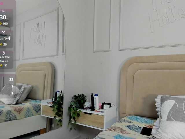 Luciecarter live cam on BongaCams