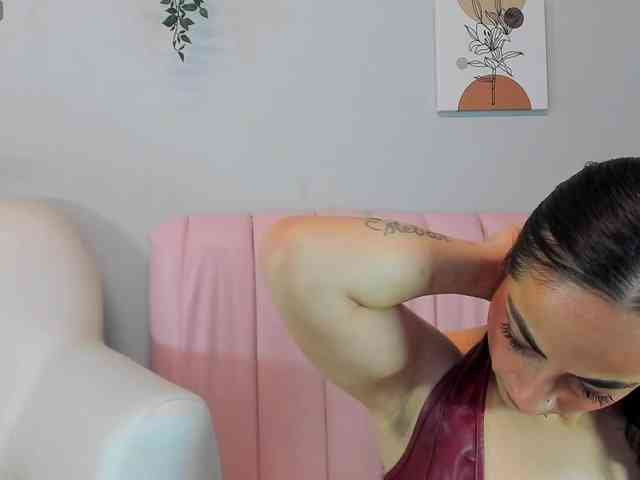 Luciecarter webcam