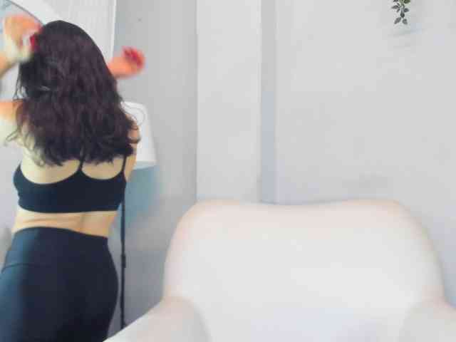 Luciecarter webcam