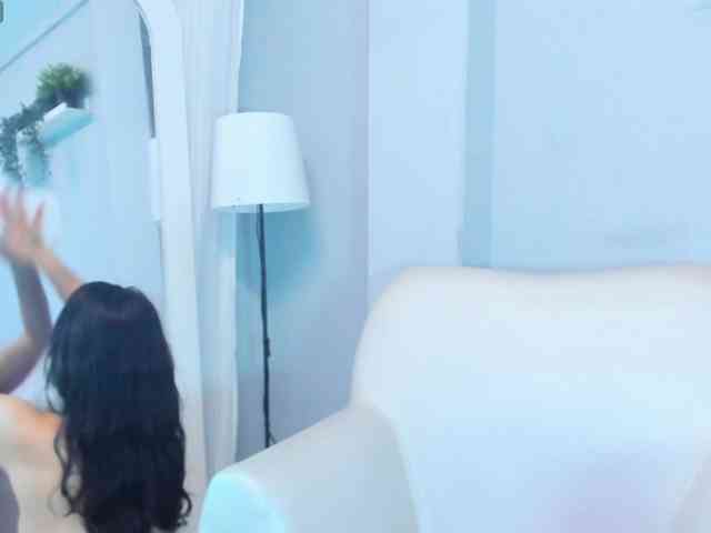 Luciecarter webcam