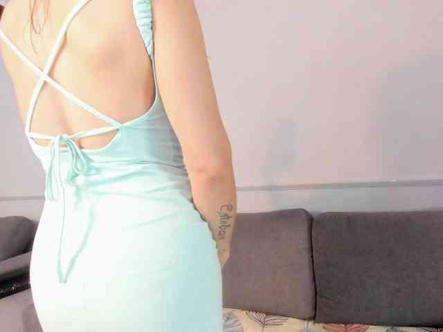 Luciecarter webcam