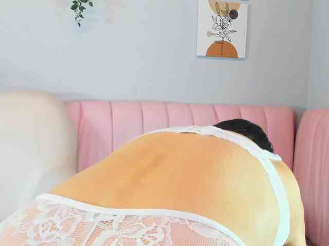 Luciecarter webcam