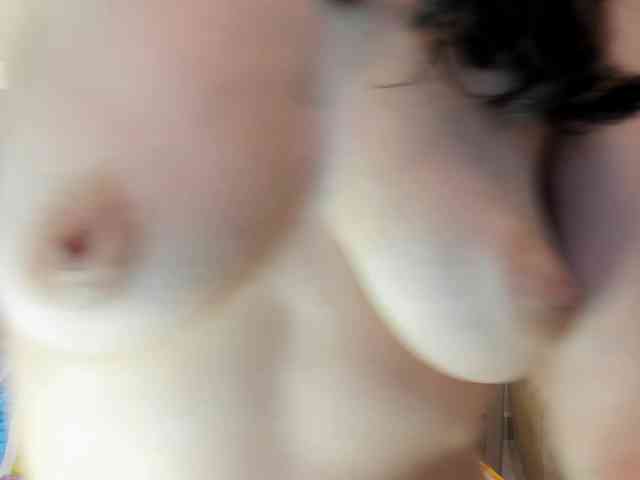 Luciecarter webcam