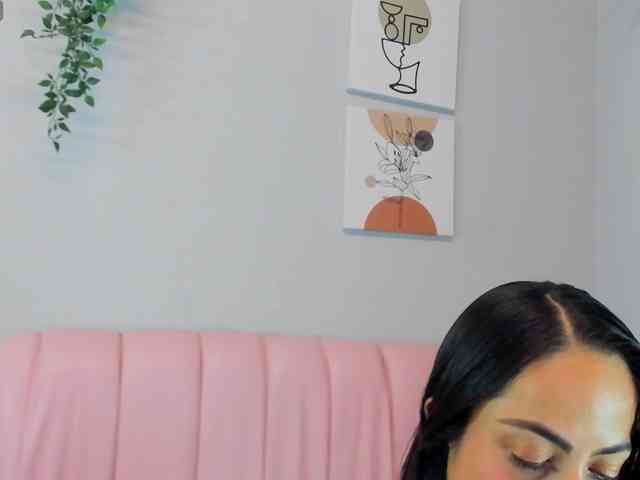 Luciecarter webcam