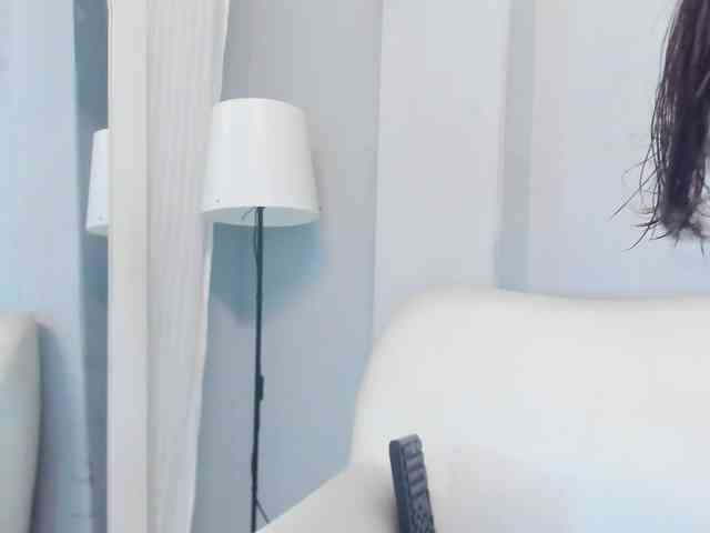 Luciecarter webcam