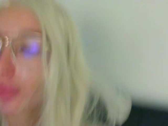 conceluna live cam on BongaCams