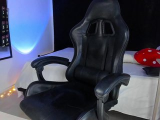 Allie-Rosse Porn Show