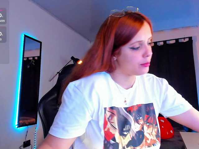 Allie-Rosse live cam on BongaCams