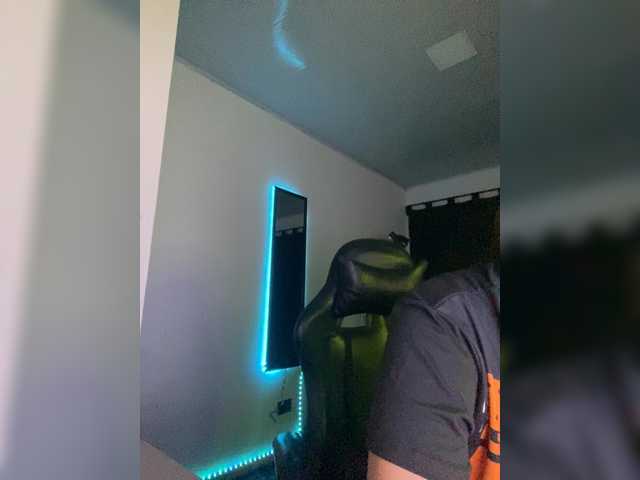 Allie-Rosse live cam on UnifiedCams