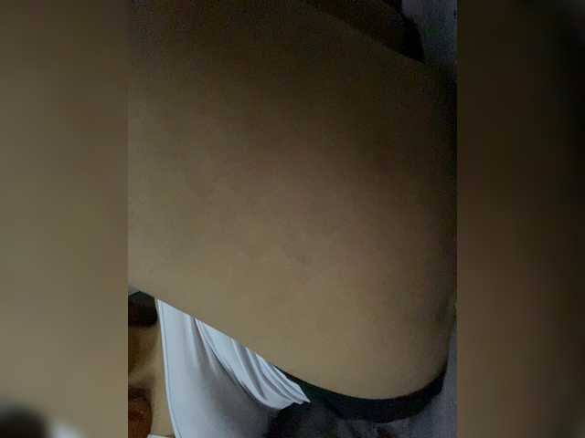 Allie-Rosse live cam on BongaCams