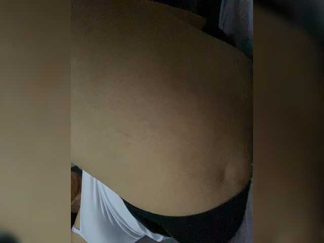 Allie-Rosse live cam on BongaCams