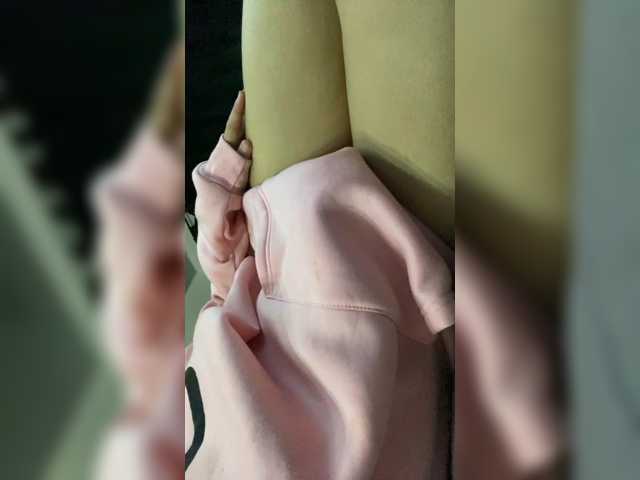 Allie-Rosse live cam on BongaCams