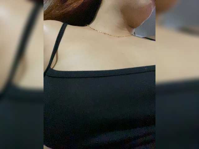 Allie-Rosse live cam on BongaCams