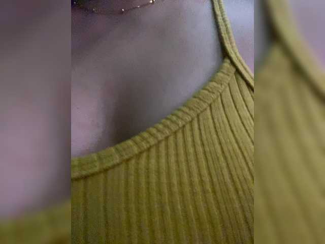 Allie-Rosse live webcam show