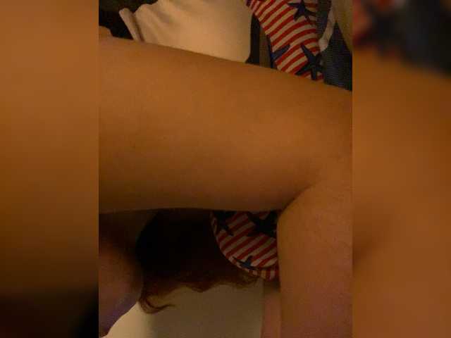 Allie-Rosse live cam on BongaCams