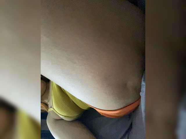 Allie-Rosse live cam on BongaCams