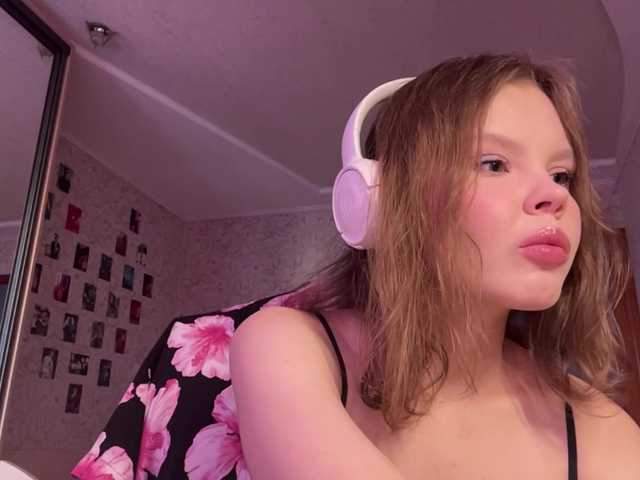 BreannTolbert live cam on BongaCams