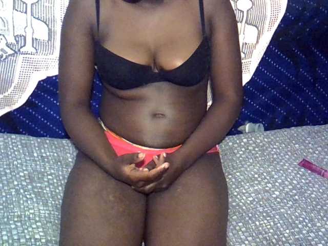 Rish-petite live cam on BongaCams