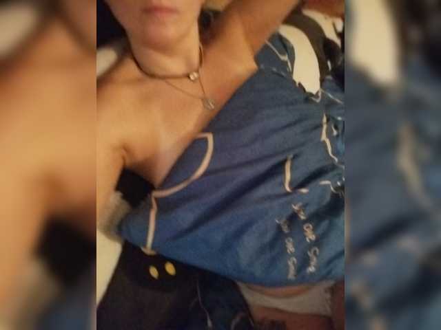 FantasyKitty313 live cam preview
