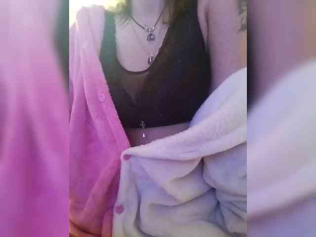 FantasyKitty313 webcam
