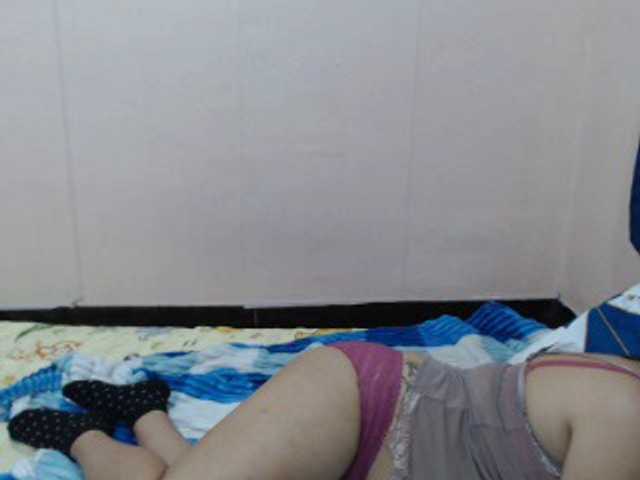 BellaFox21 Live Cam and Statistics on UnifiedCams