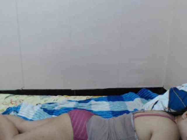 BellaFox21 webcam