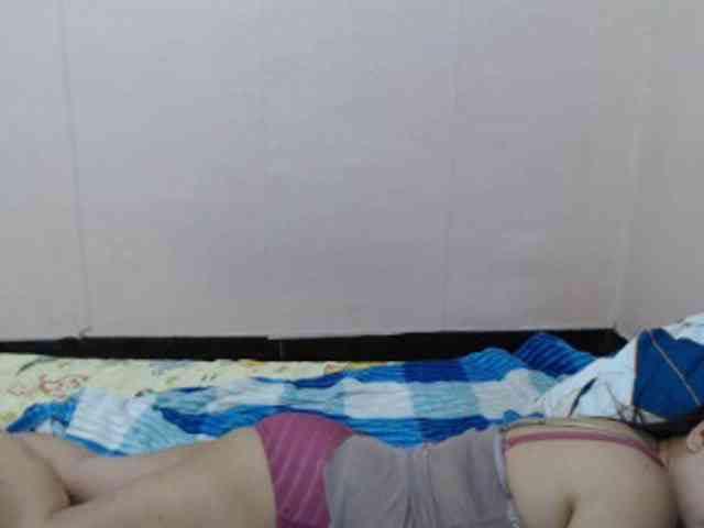 BellaFox21 webcam