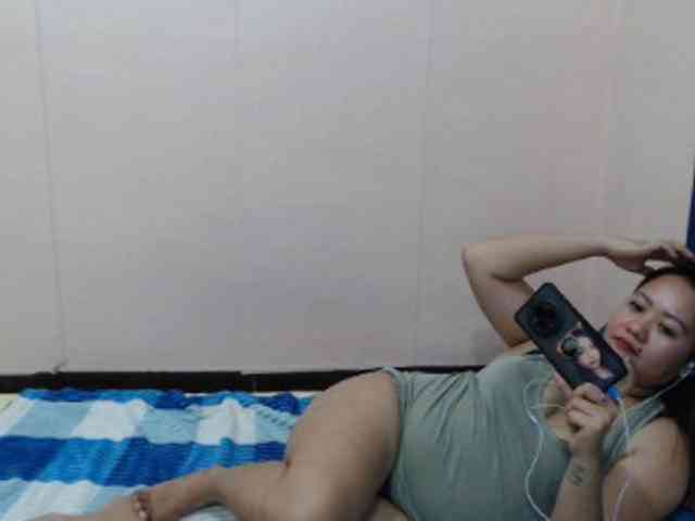 BellaFox21 webcam