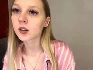 QueenieGroos Porn Show