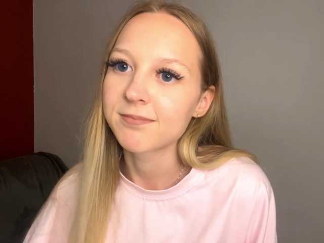 QueenieGroos webcam