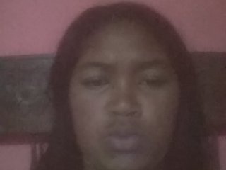 MimiCheri's Live Webcam