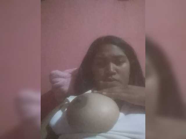 MimiCheri live webcam show