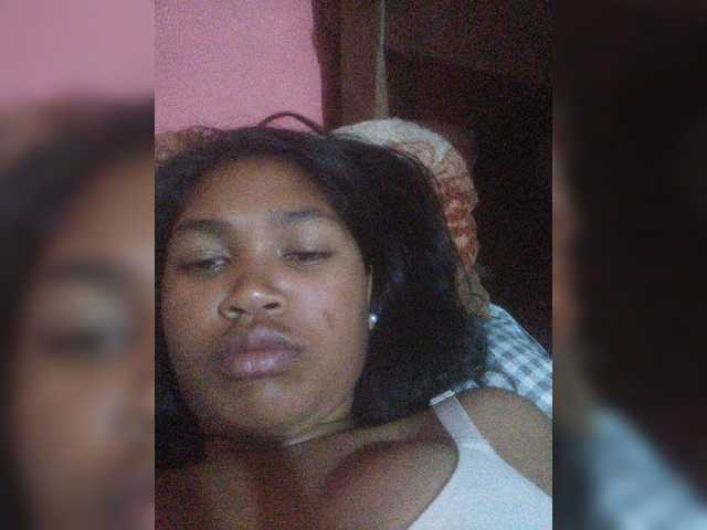 MimiCheri live cam on BongaCams