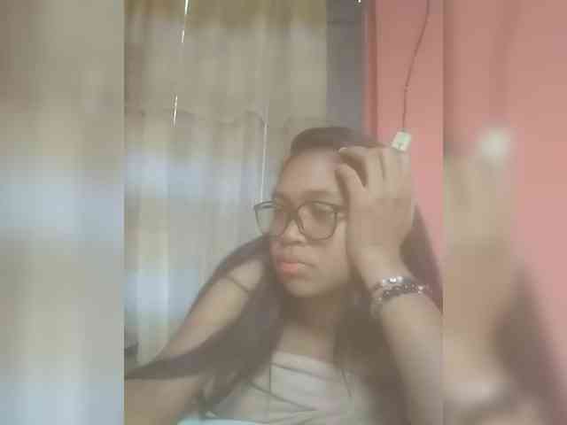 MimiCheri webcam